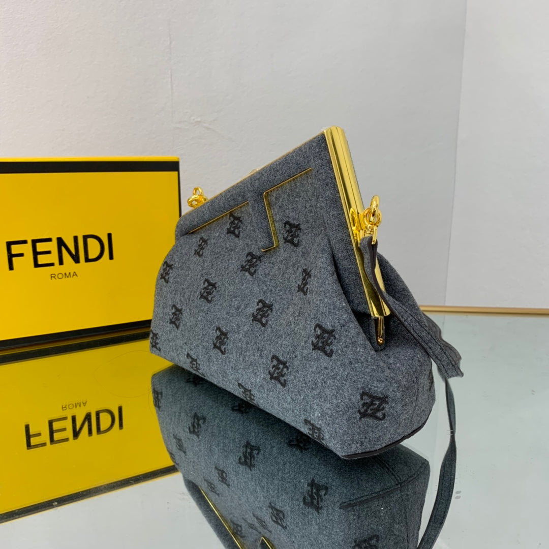 Amelia-  FND BAGS  - 320