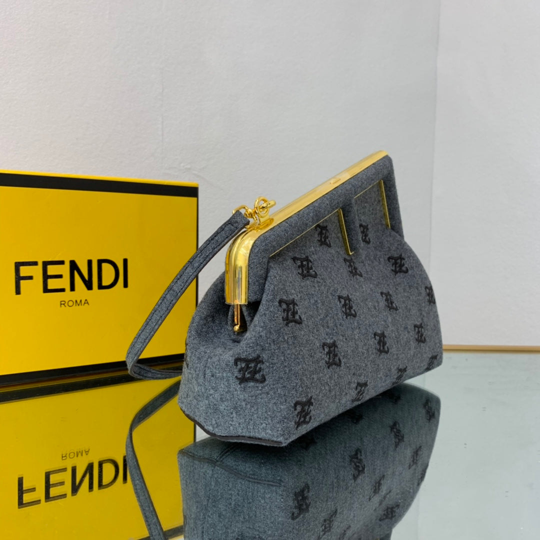 Amelia-  FND BAGS  - 320
