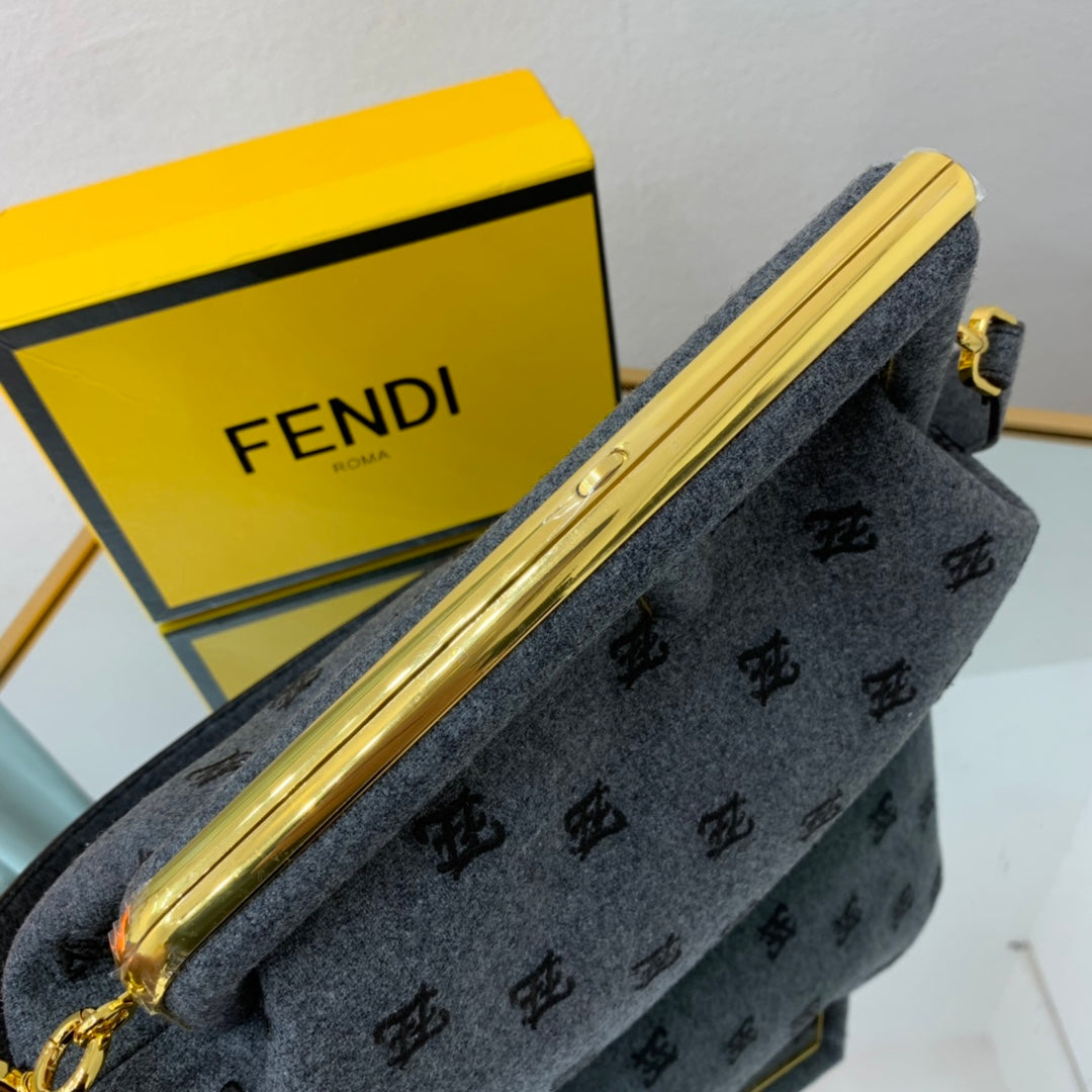 Amelia-  FND BAGS  - 321