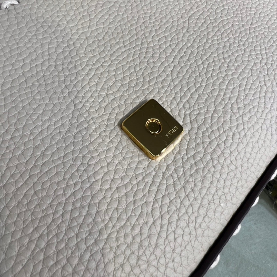 Amelia-  FND BAGS  - 302