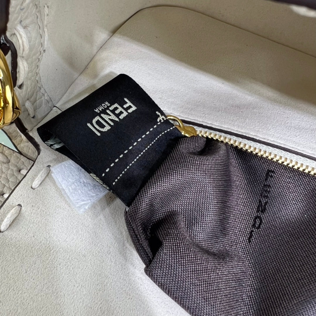 Amelia-  FND BAGS  - 302