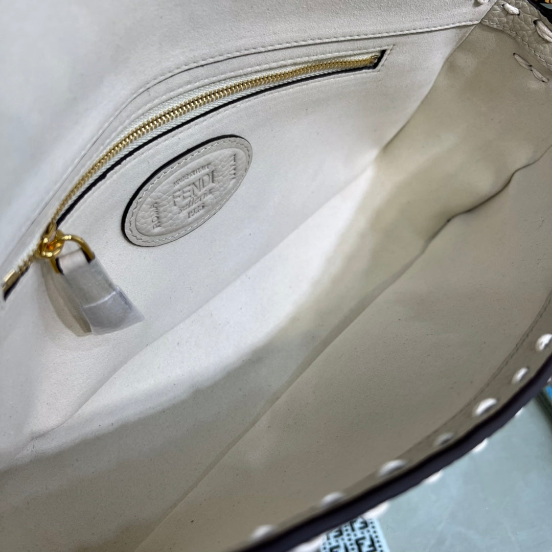 Amelia-  FND BAGS  - 302
