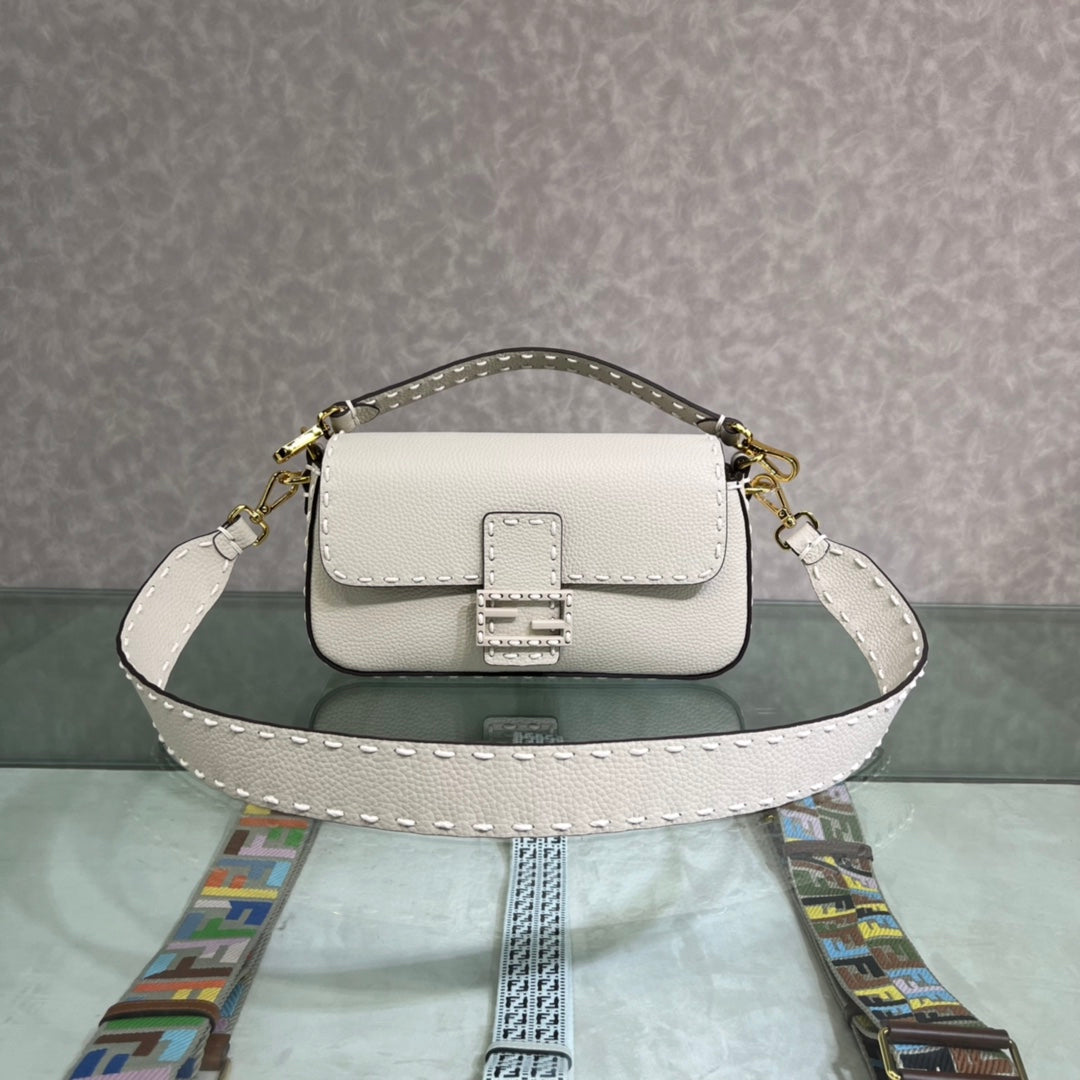Amelia-  FND BAGS  - 302