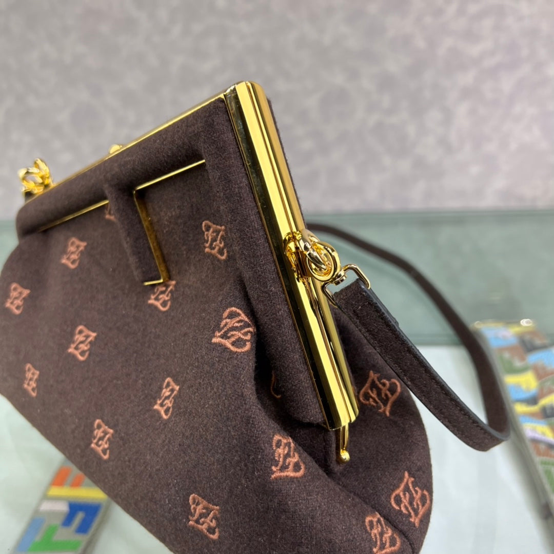 Amelia-  FND BAGS  - 300