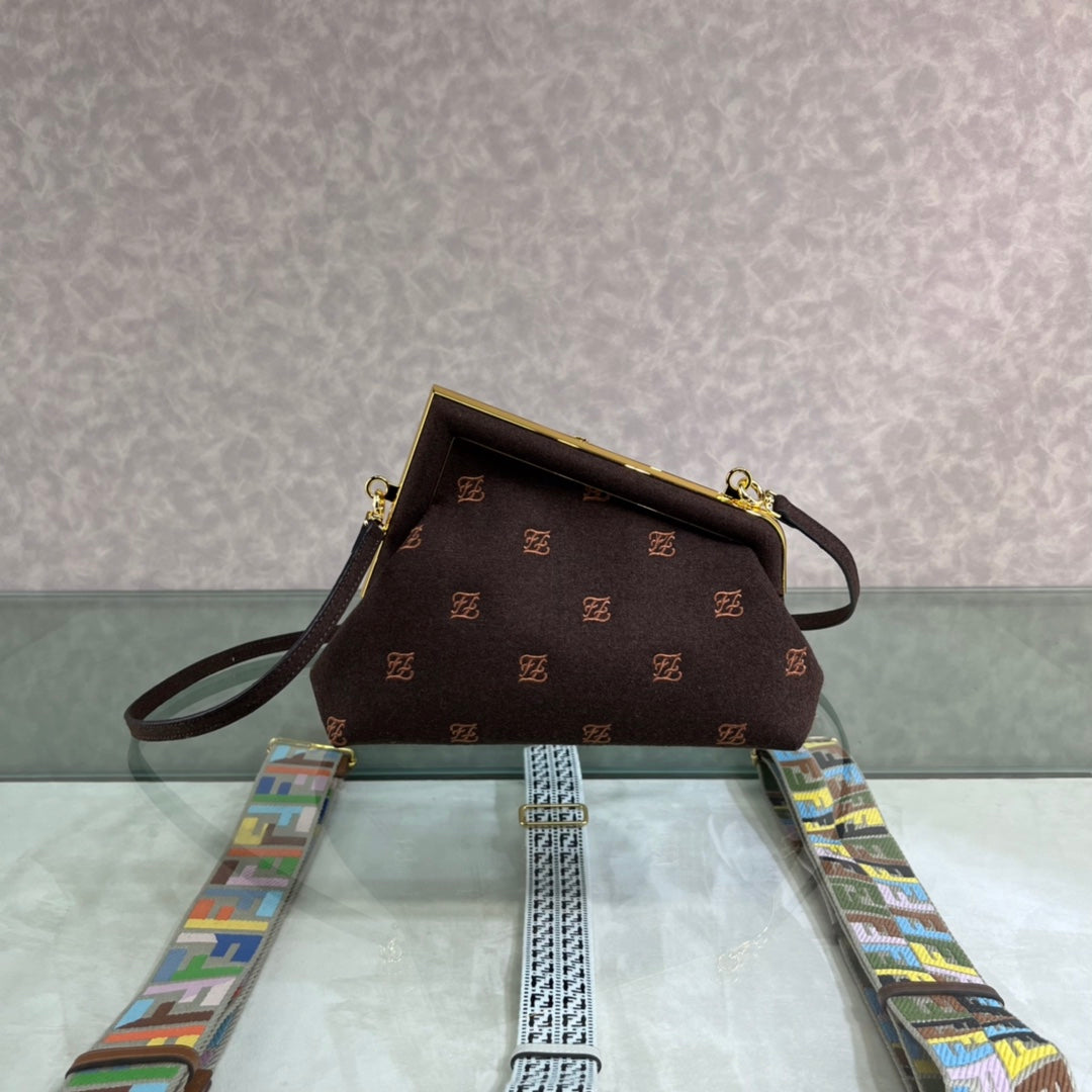 Amelia-  FND BAGS  - 300