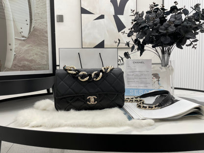 Chanel - Luxury Bag - CHL - 684
