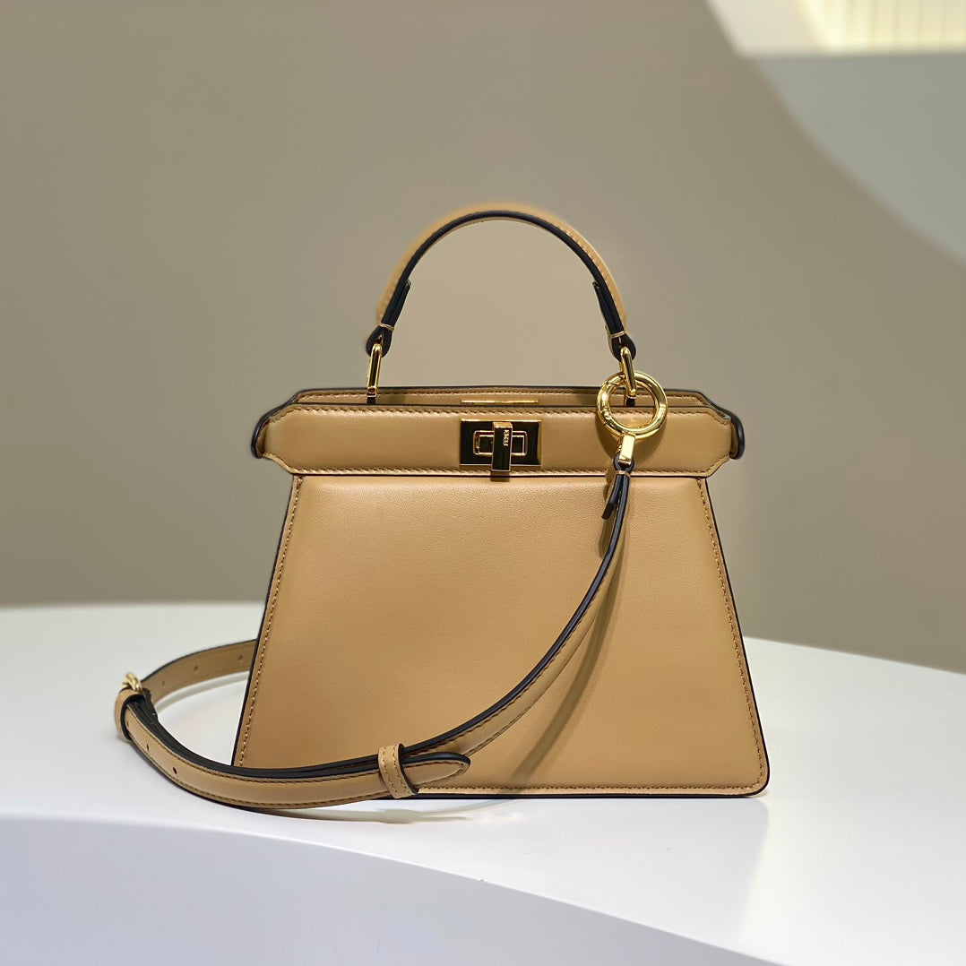 Amelia-  FND BAGS  - 210