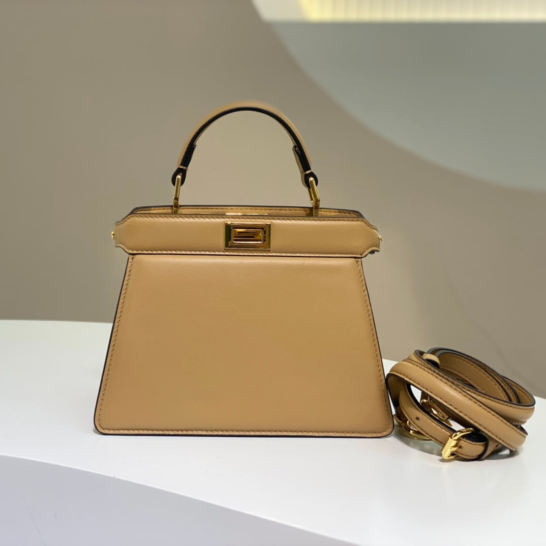 Amelia-  FND BAGS  - 210