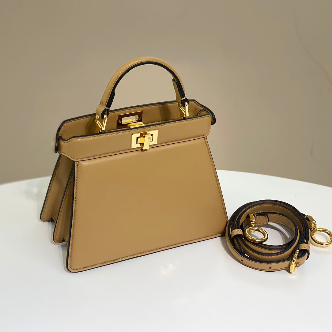 Amelia-  FND BAGS  - 210