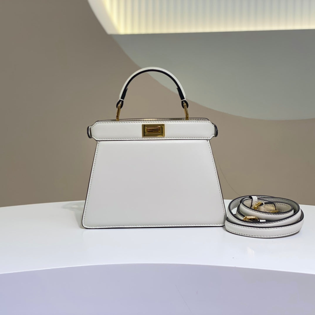 Amelia-  FND BAGS  - 205