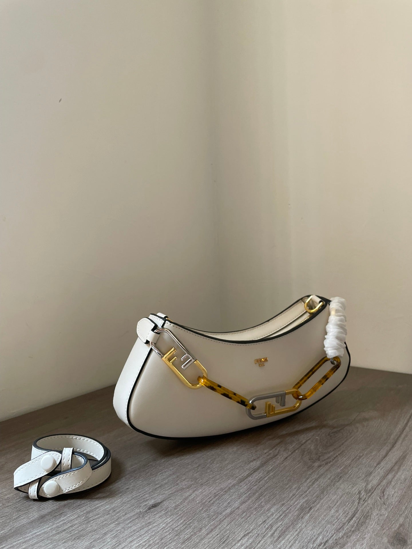 Amelia-  FND BAGS  - 193