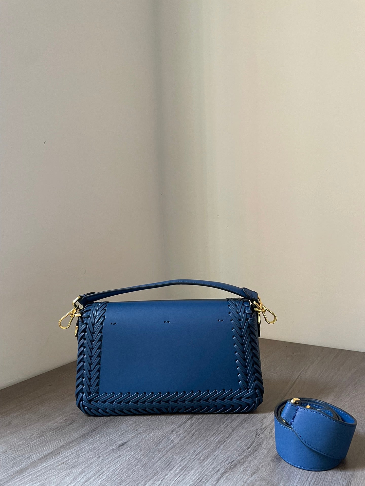 Amelia-  FND BAGS  - 132