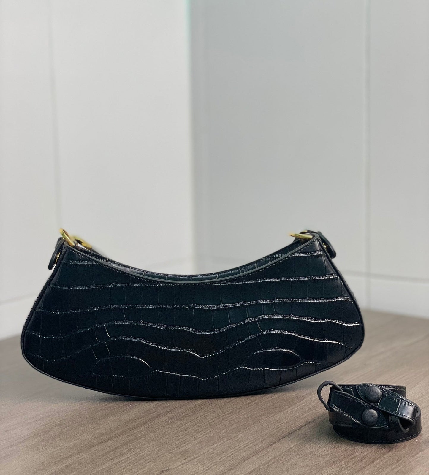 Amelia-  FND BAGS  - 080