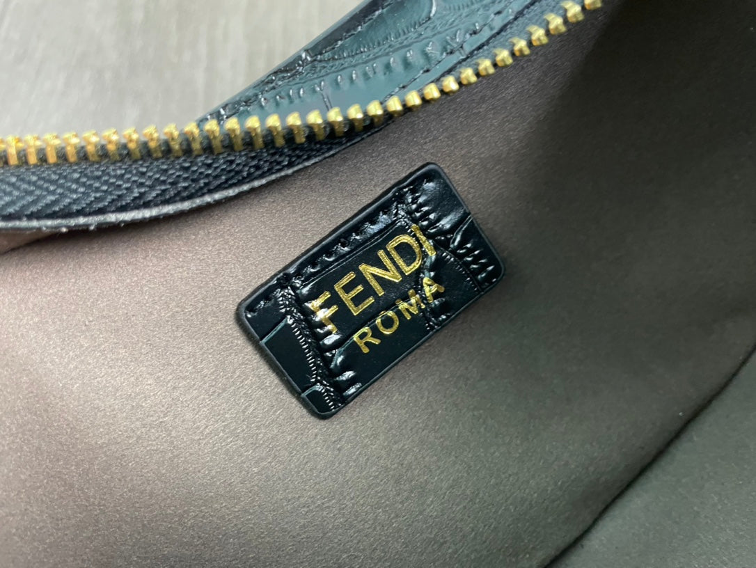 Amelia-  FND BAGS  - 080