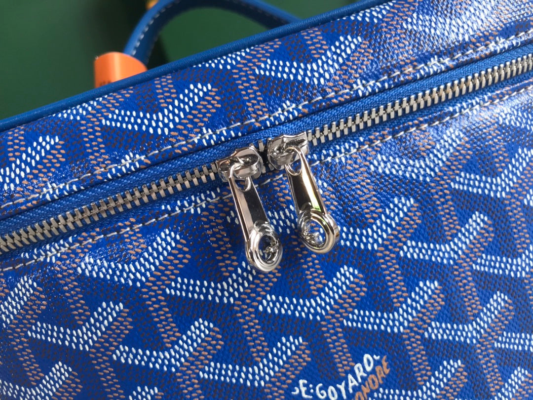 M VANITY CASE 20 IN BLUE GOYARDINE CANVAS Amelia