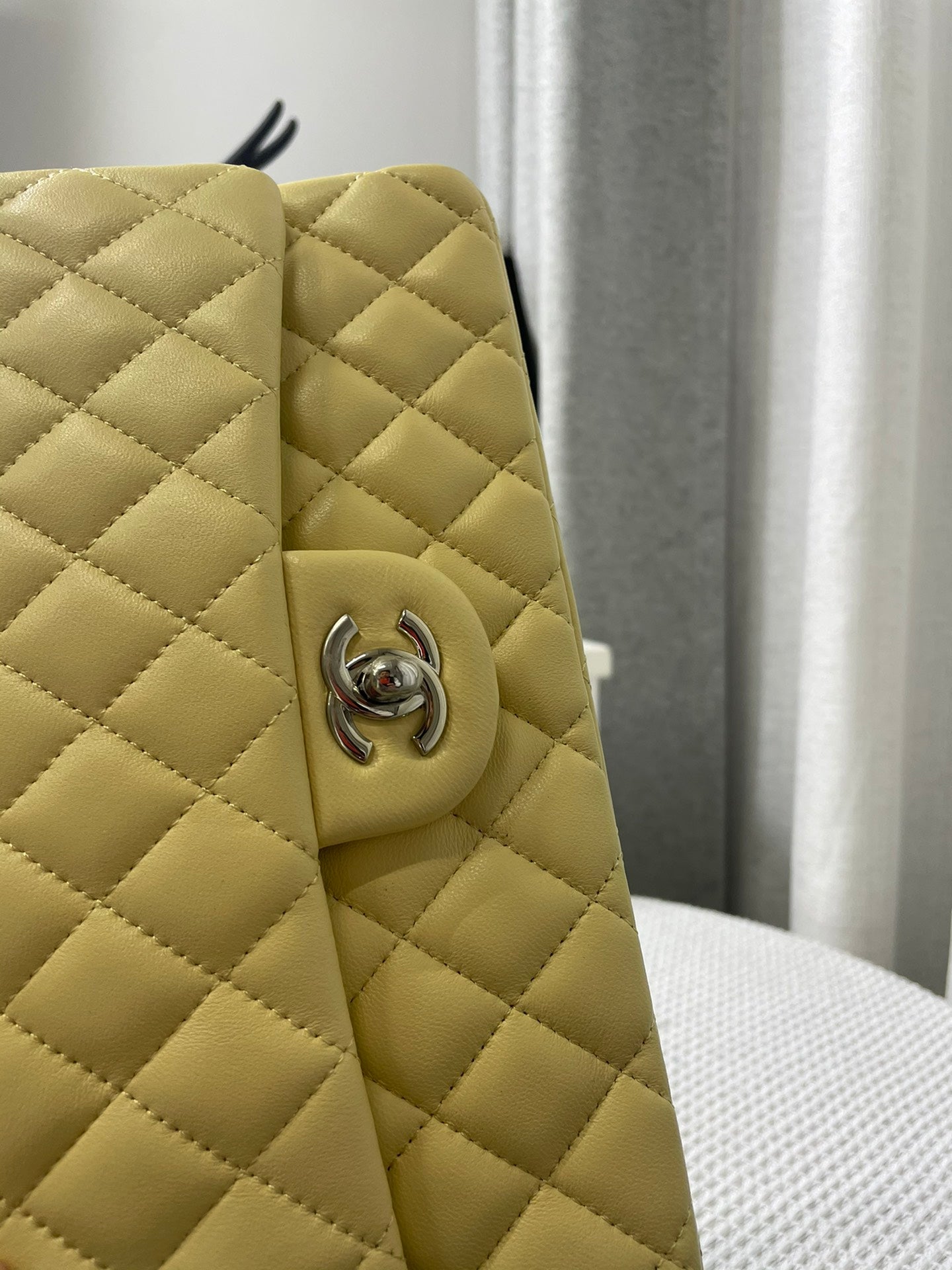 Chanel - Luxury Bag - CHL - 401