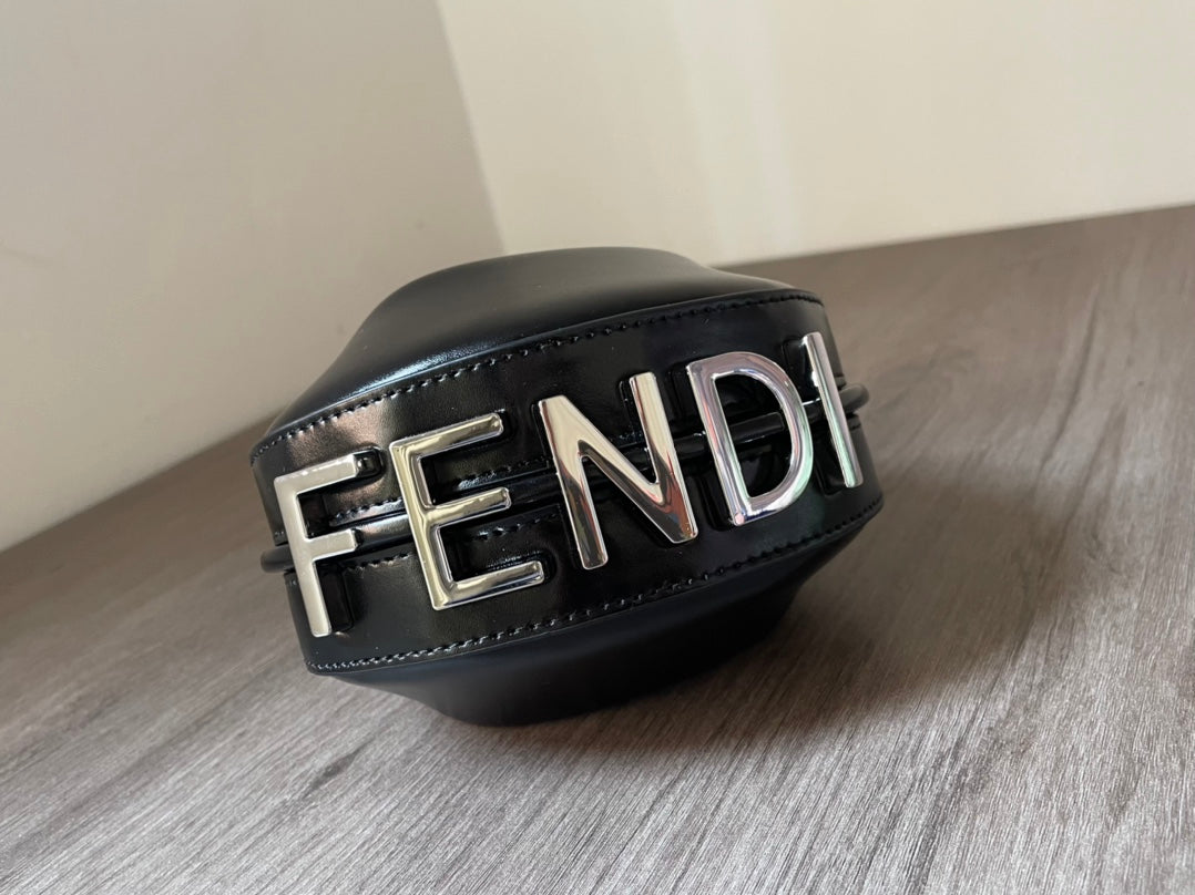 Amelia-  FND BAGS  - 064
