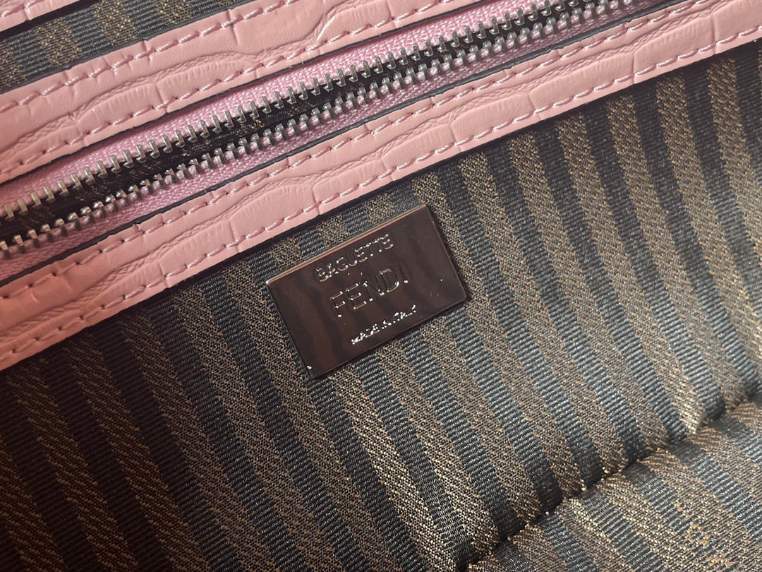 Amelia-  FND BAGS  - 037