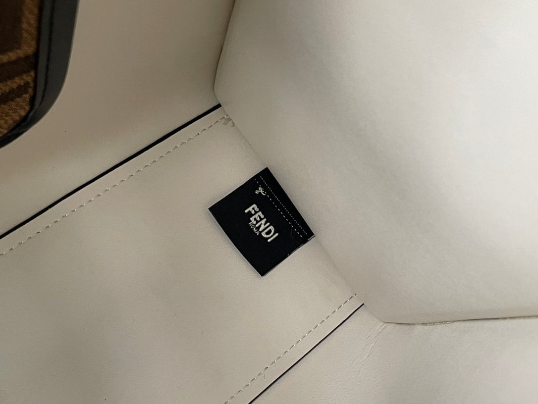 Amelia-  FND BAGS  - 006