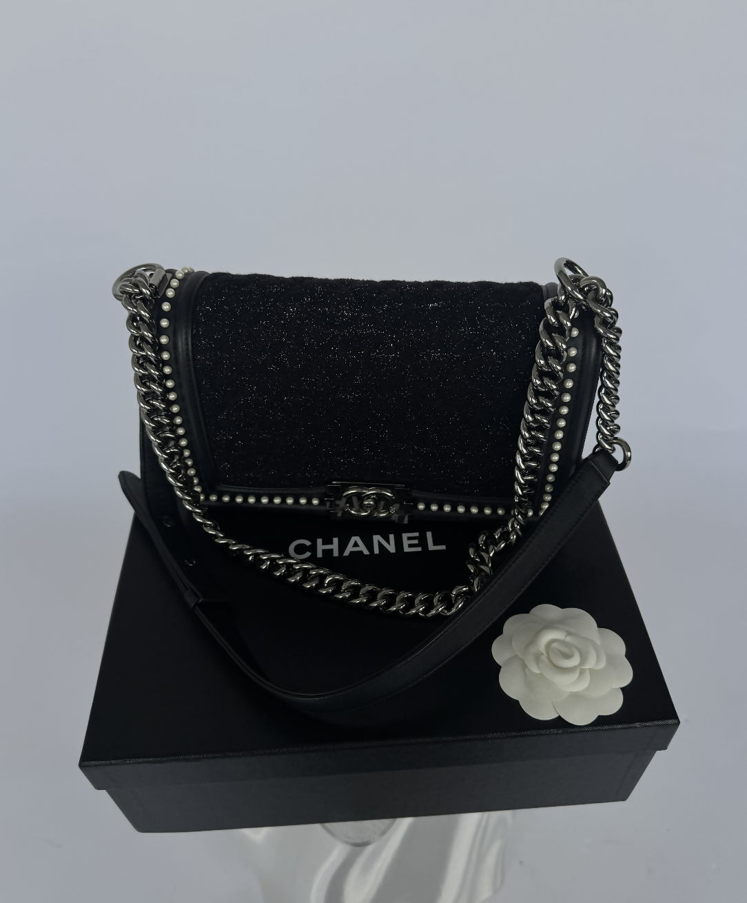 CHANEL Calfskin Pearl Tweed Medium Boy Flap Black - FULL SET