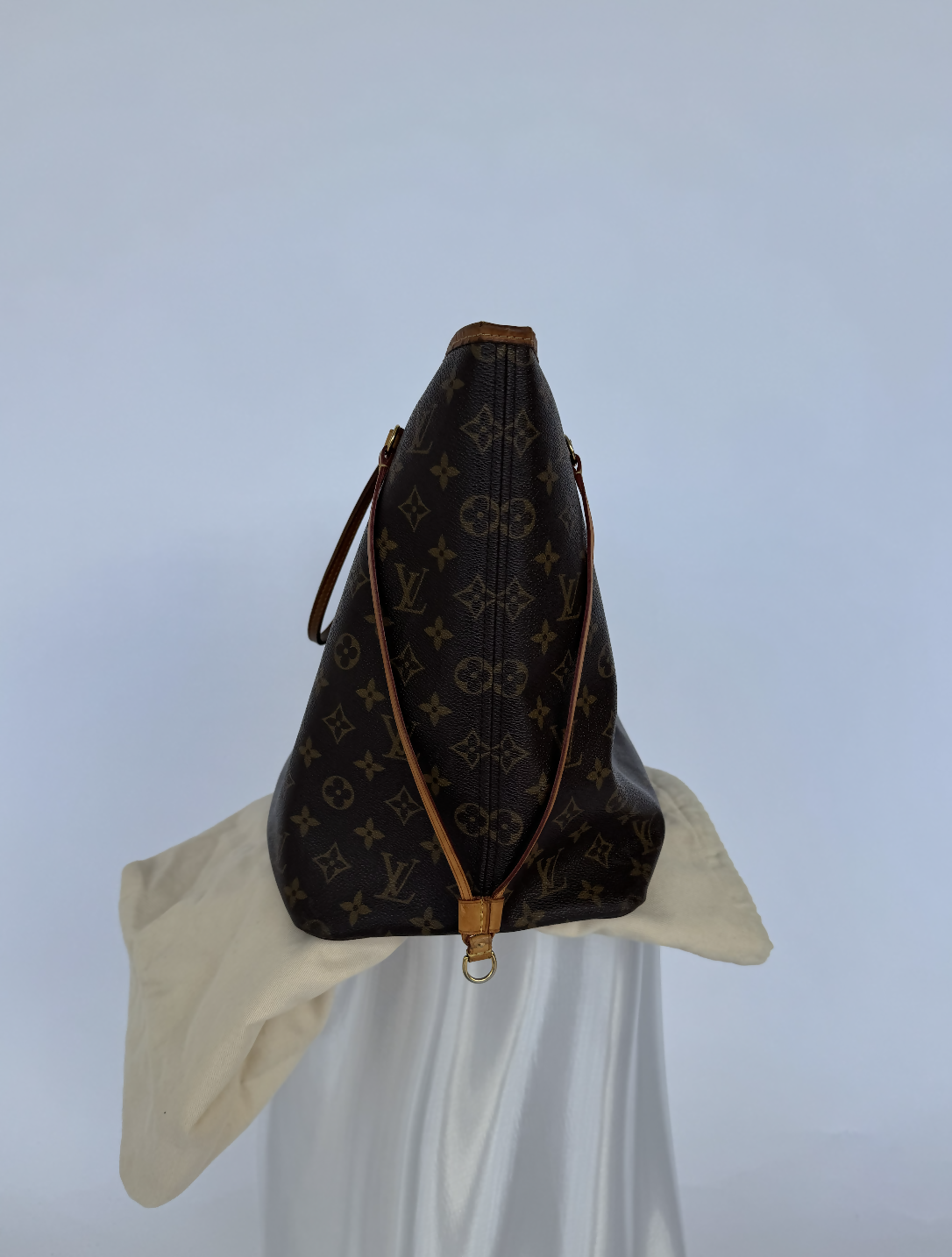 Louis Vuitton Neverfull GM – Monogram Canvas with Pink Interior