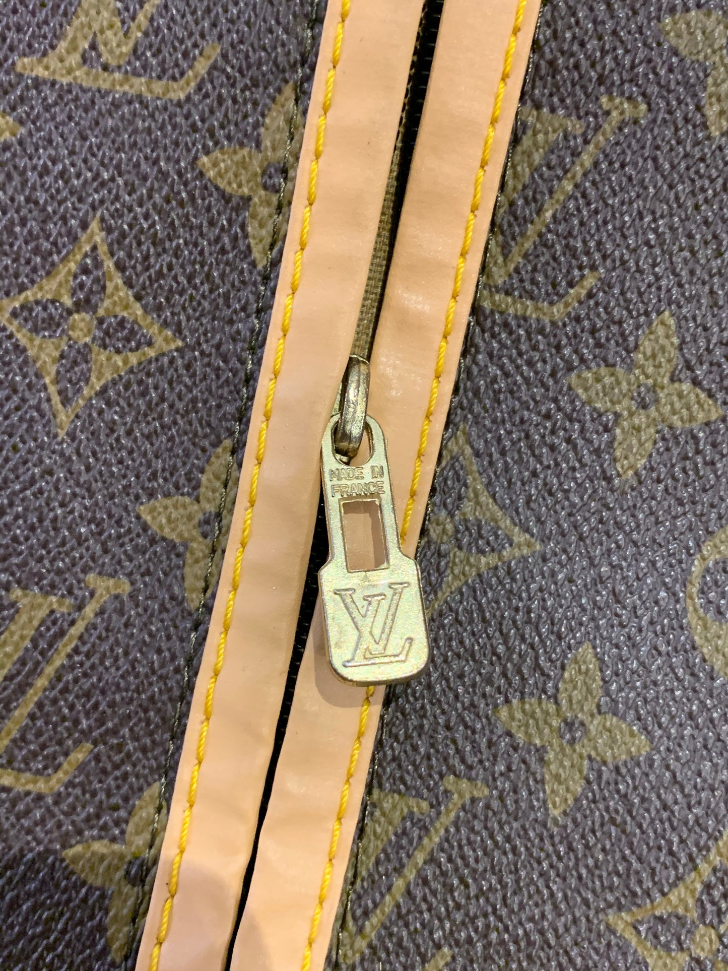 LOUIS VUITTON   Monogram Garment Cover