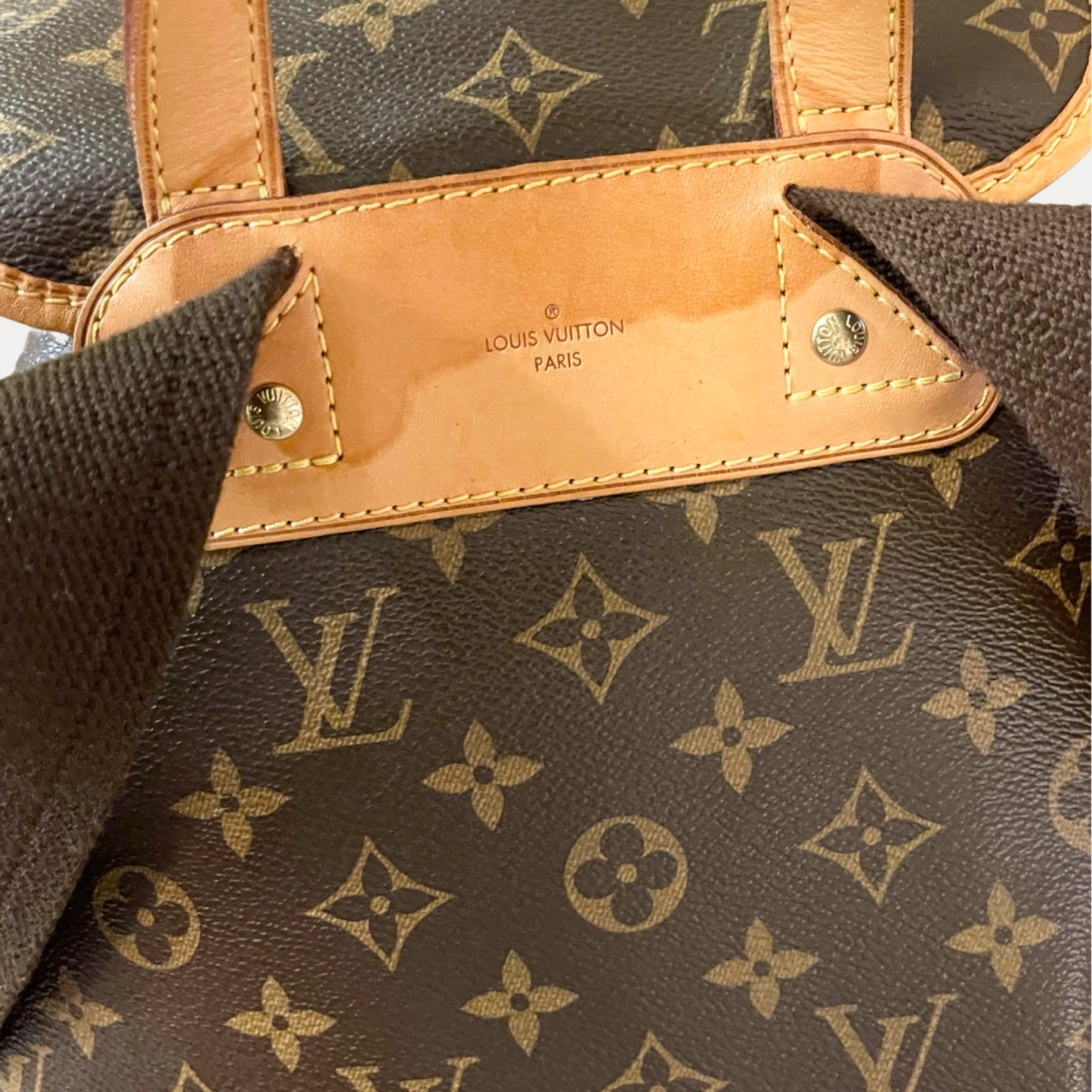 [ ] LOUIS VUITTON Monogram Bosphore Backpack