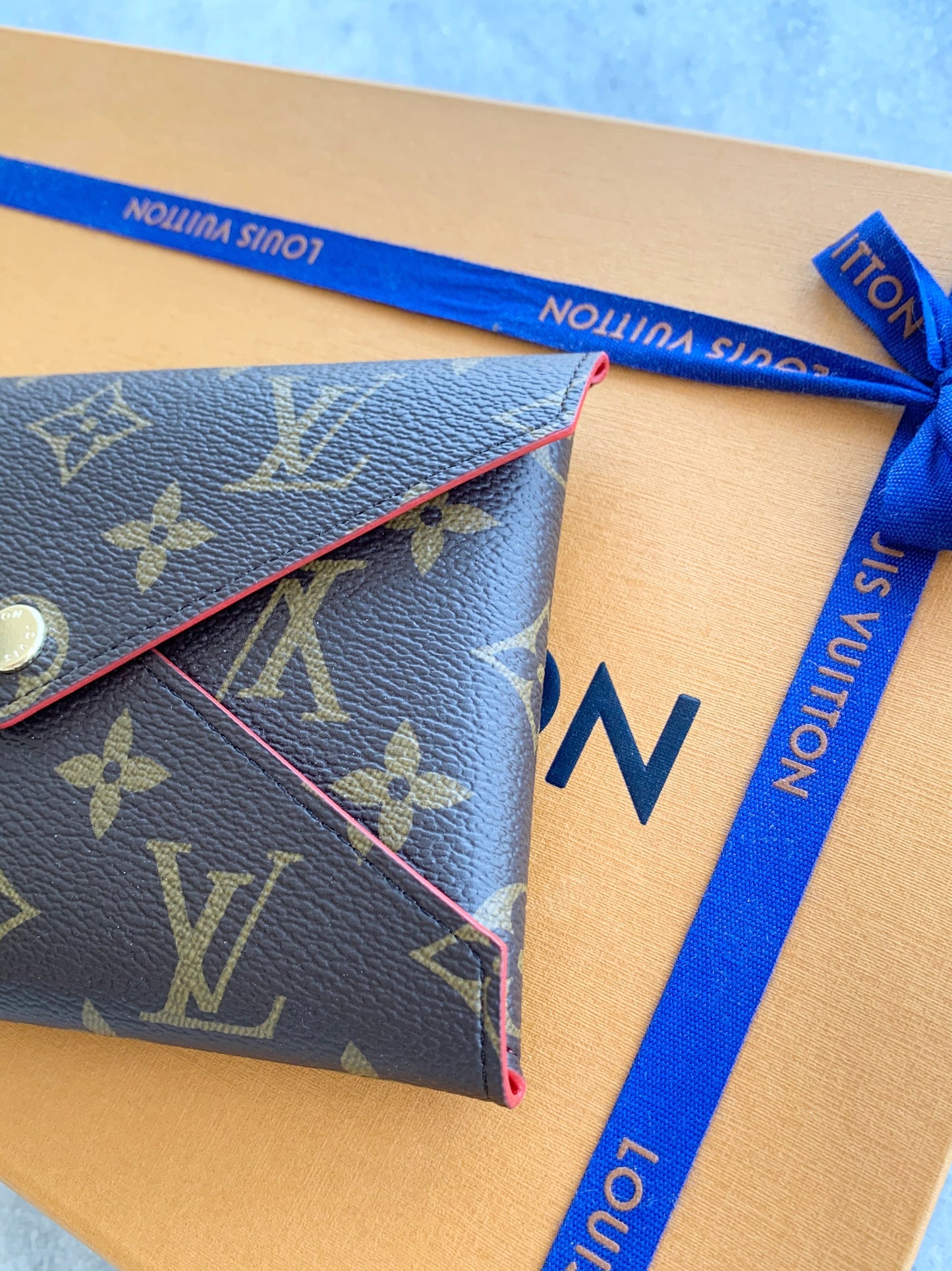 [ ]Louis Vuitton 2021 Pochette Kirigami Monogram Medium Pouch