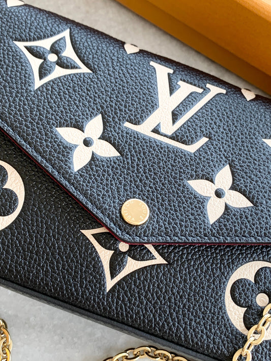 [ ]Louis Vuitton 2022 Pochette Felicie GM Bicolor Monogram Crossbody Bag