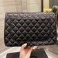 New woman shoulder Chanel