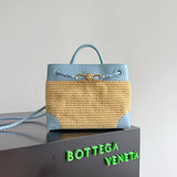 BOTTEGA VENETA 25S SMALL ANDIAMO 25 IN LIGHT BLUE CALFSKIN AND RAFFIA Amelia Amelia