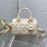GROOVE 20 BAG IN WHITE CREAM MACROCANNAGE CALFSKIN WITH GOLD HARDWARE Amelia