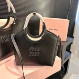 LARGE HOBO 28 TOTE IN BLACK CALFSKIN Amelia