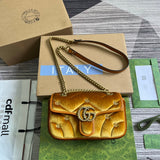 GG MARMONT MINI 22 BAG IN GOLDEN VELVET Amelia