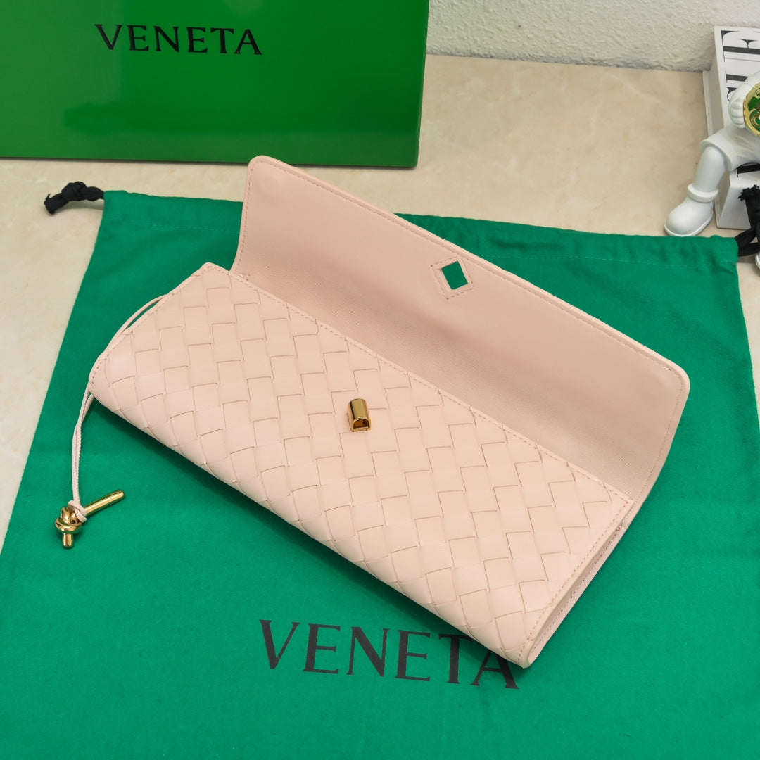 Amelia Long Clutch Andiamo 31 Pink Leather Ghw