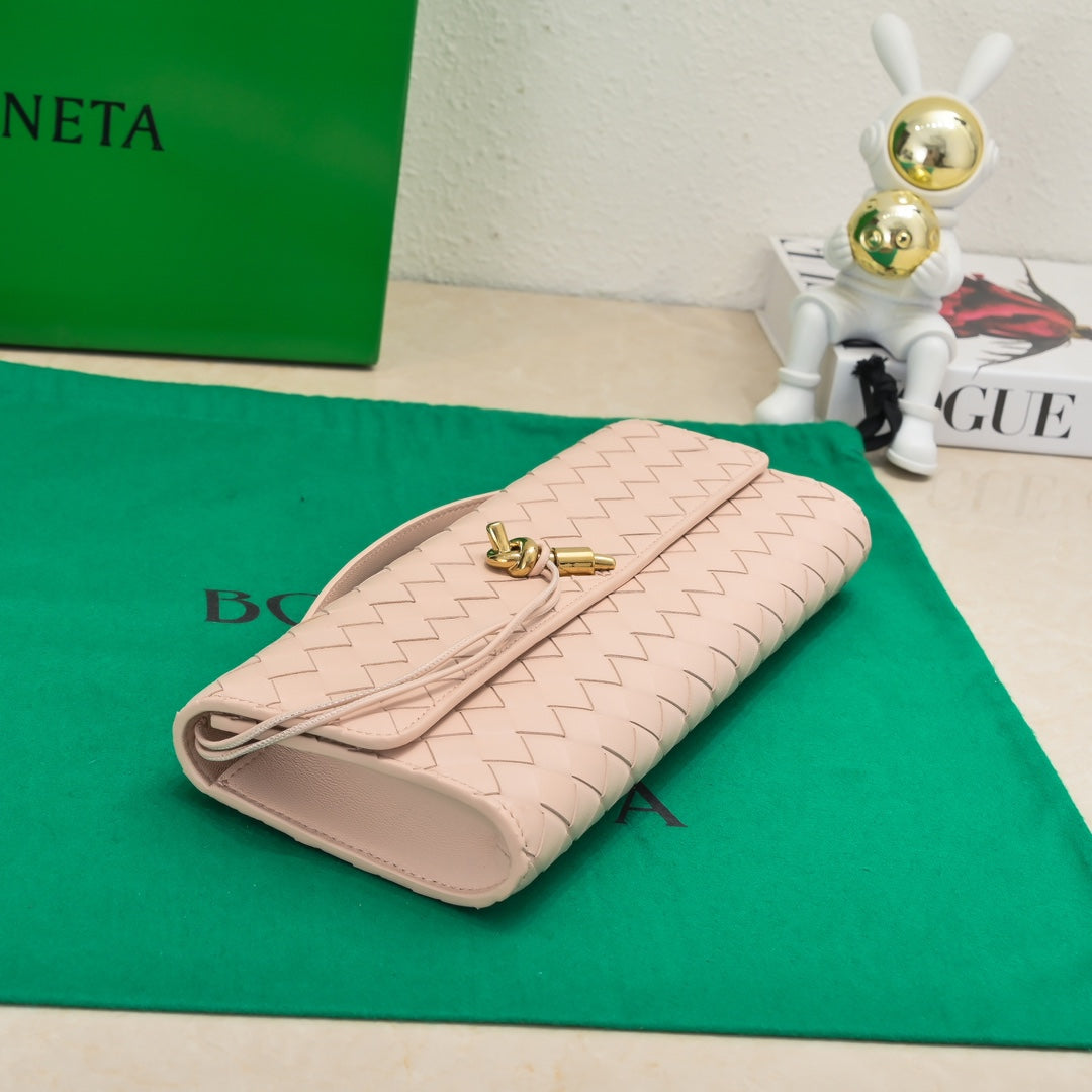 Amelia Long Clutch Andiamo 31 Pink Leather Ghw