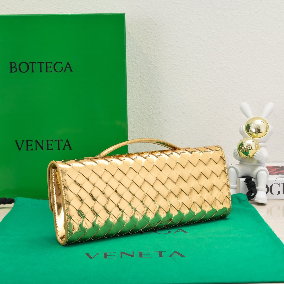 Amelia Long Clutch Andiamo 31 Gold Metalic Leather Ghw Amelia