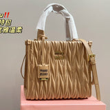 HOBO 24 BAG IN BEIGE CREAM LAMBSKIN Amelia