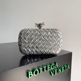 CLASSIC KNOT 20 IN SILVER LAMBSKIN Amelia Amelia