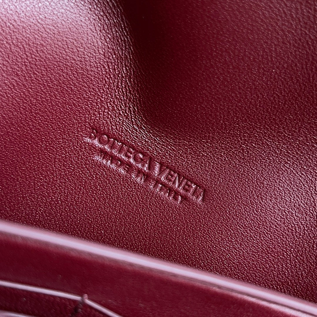 ANDIAMO BAG 19 IN BAROLO CALFSKIN Amelia Amelia