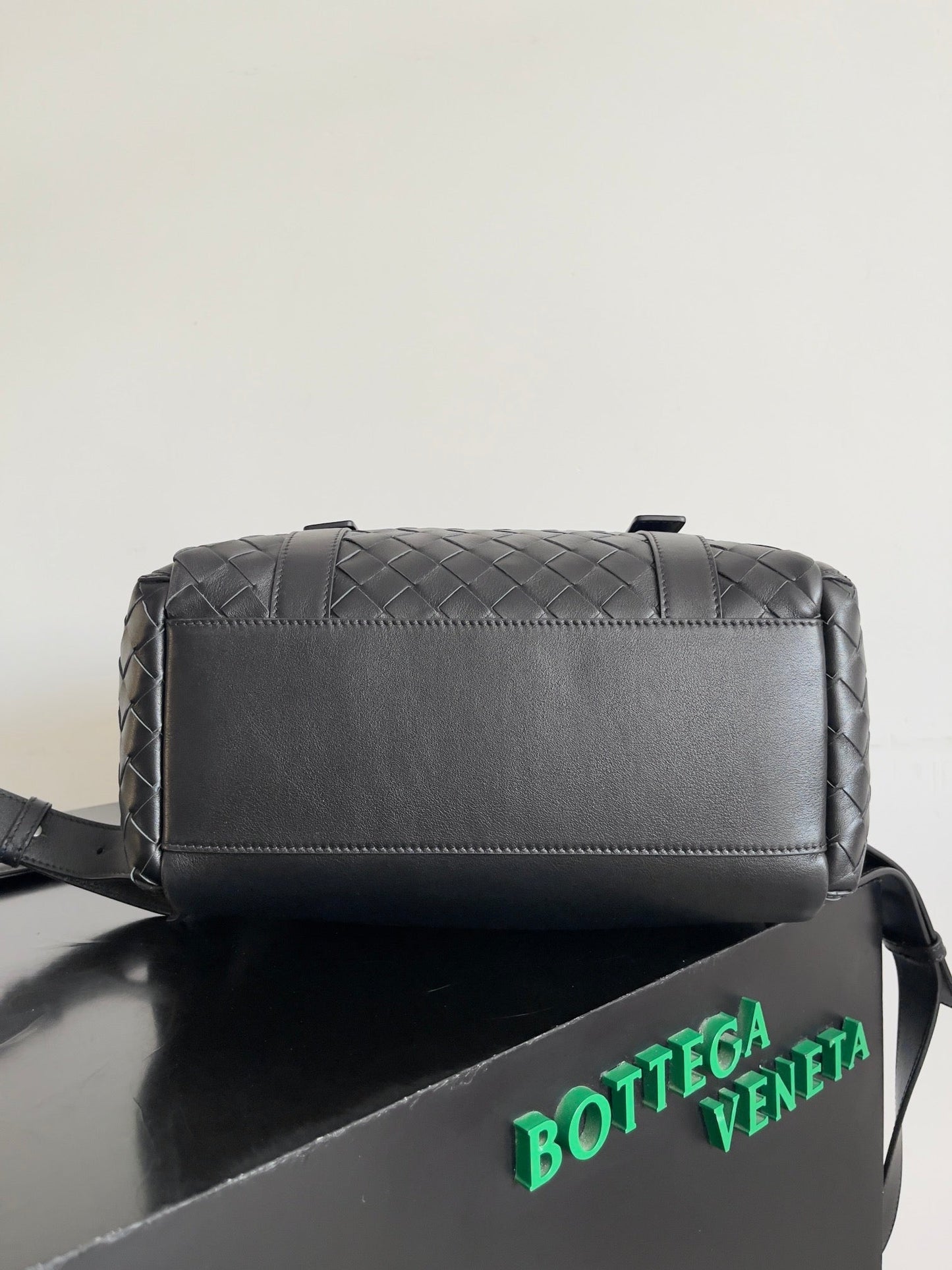 BACK TO SCHOOL BACKPACK 39 IN BLACK LAMBSKIN Amelia