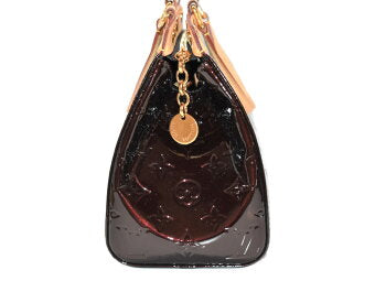 Louis Vuitton Brea PM Enamel Elegant Patent Leather Handbag Amarante