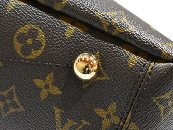 Louis Vuitton Pallas Monogram Canvas Handbag