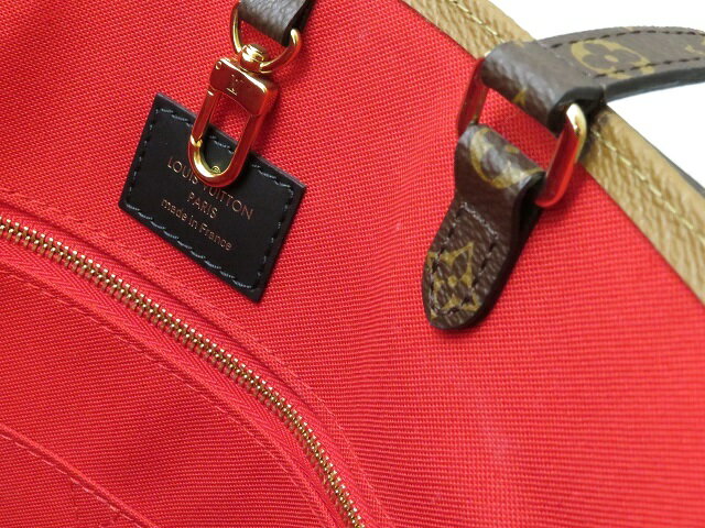 Louis Vuitton On The Go GM Monogram Giant Reverse Handbag