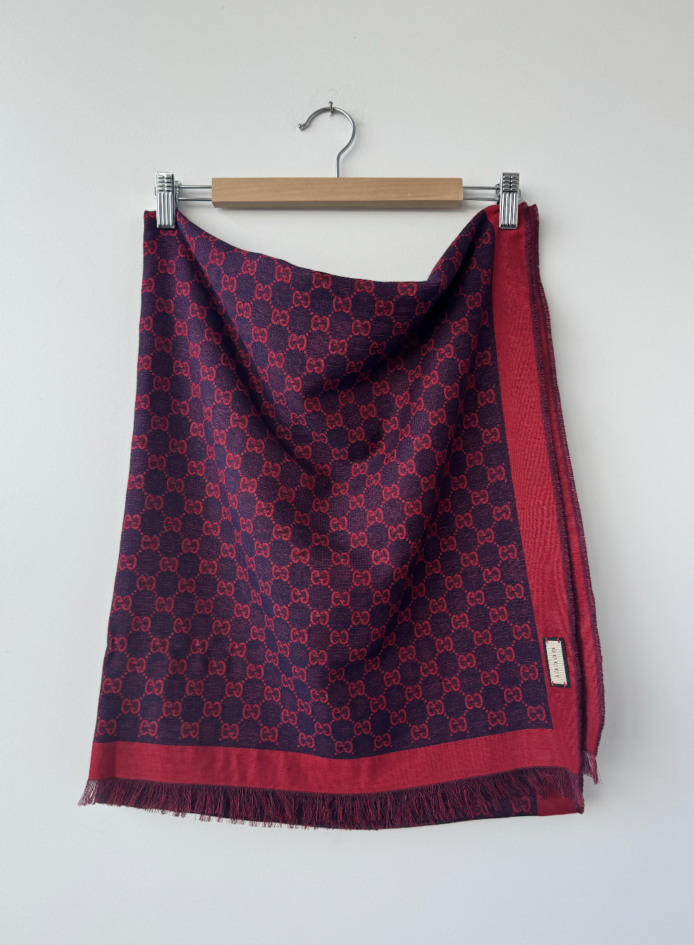 GUCCI Cotton Scarf in Bordeaux w/ Total Pattern