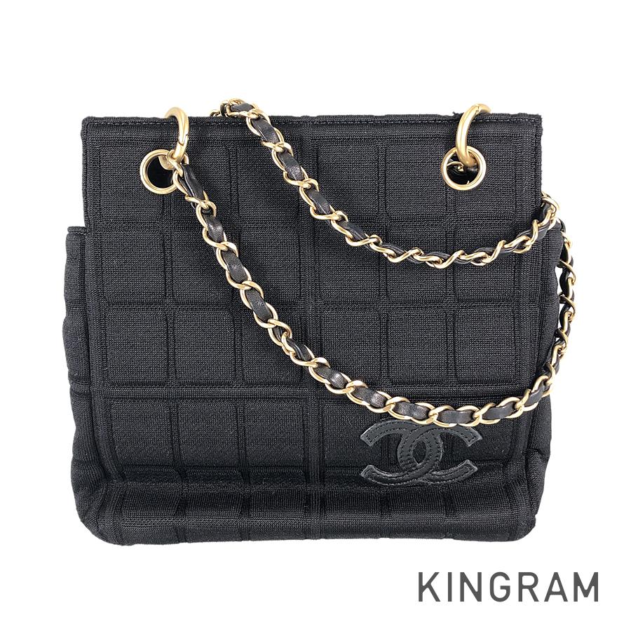 CHANEL Shoulder bag