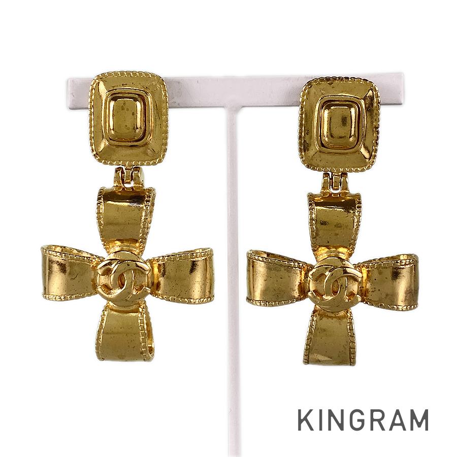CHANEL Earring