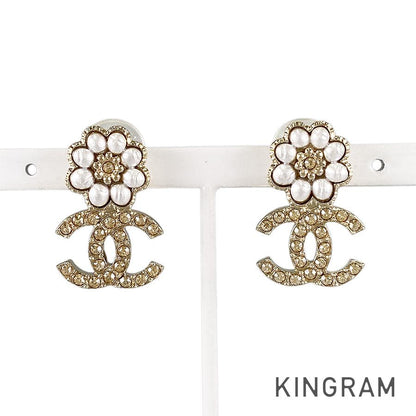 CHANEL Earring