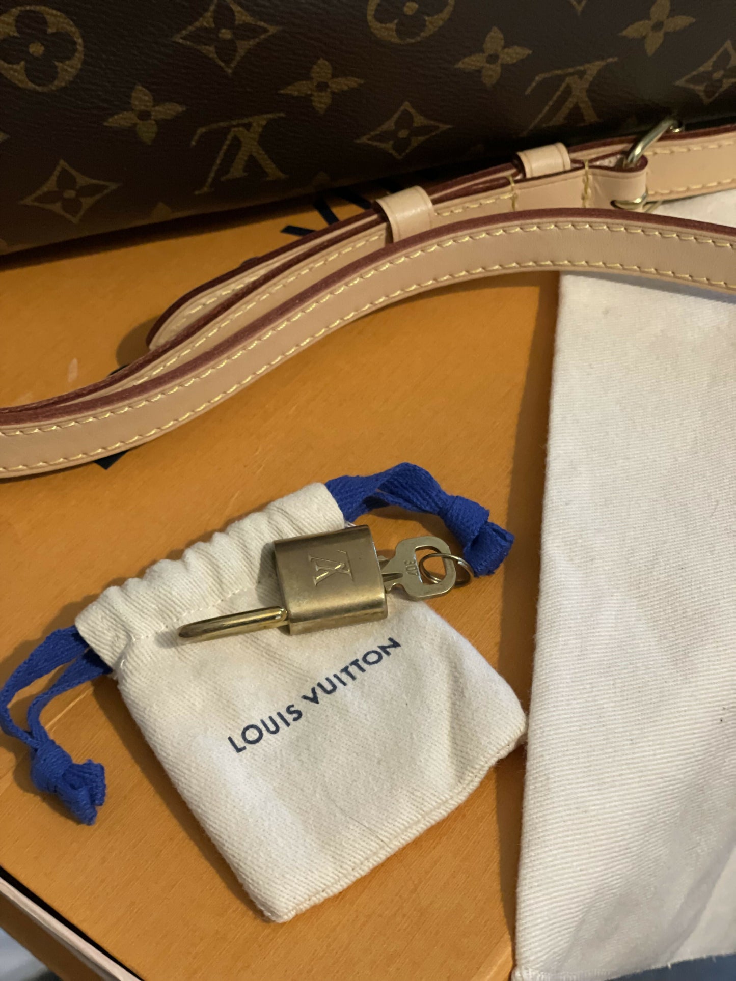 Louis Vuitton Speedy Bandoulière 30