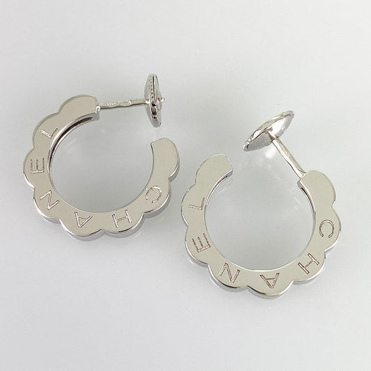 CHANEL Camellia Earring